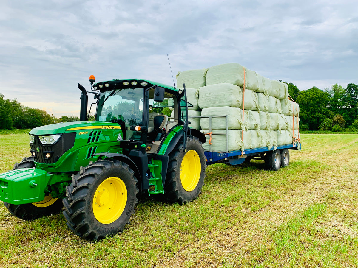 tractor | hay sales | hay supplier | haylage | straw | lucerne | surrey | horsley | bales | hay bales | grass | meadow hay | horse hay